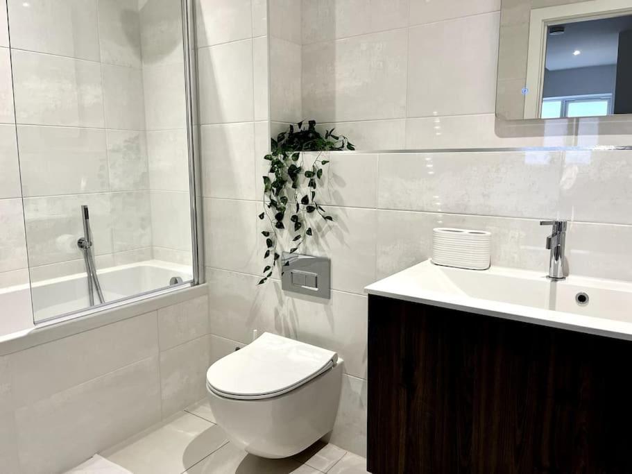 Villa Luxury 3 Bed House W Parking & Garden! 1 Bournemouth Esterno foto